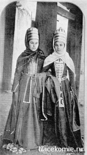 Куклы в народных костюмах №3 Кукла в карачаевском праздничном костюме