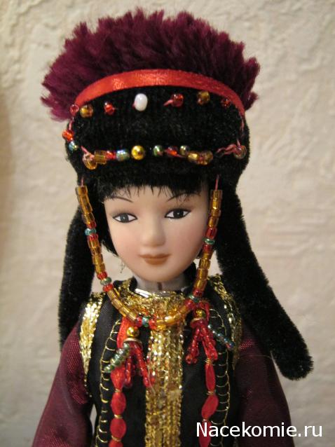Куклы в народных костюмах №7 Кукла в калмыцком праздничном костюме