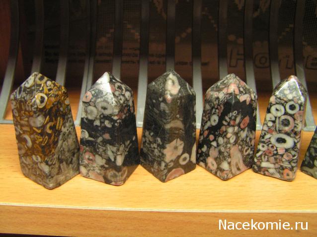 Энергия камней № 90 Криноидный известняк (обелиск) фото, обсуждение