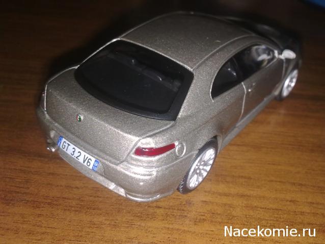 Суперкары №44 Alfa Romeo GT 3.2 V6 24V
