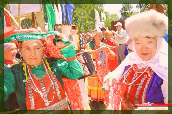Куклы в народных костюмах №19 Кукла в башкирском праздничном костюме