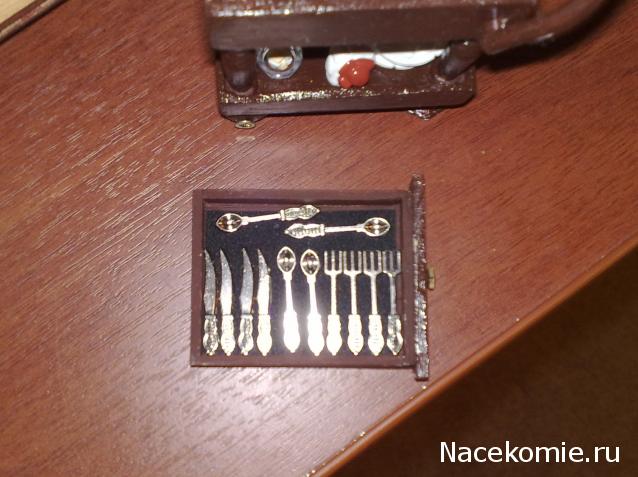 Дом Мечты №55 Столовые приборы, лестница