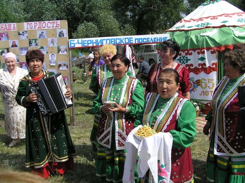 Куклы в народных костюмах №19 Кукла в башкирском праздничном костюме