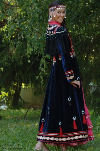 Куклы в народных костюмах №19 Кукла в башкирском праздничном костюме