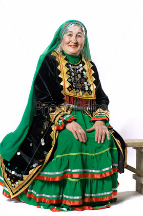 Куклы в народных костюмах №19 Кукла в башкирском праздничном костюме