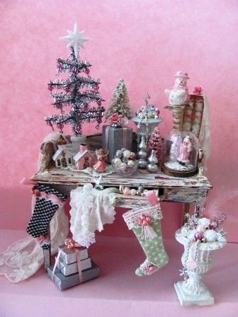 Новый год, Рождество и другие праздники в миниатюре