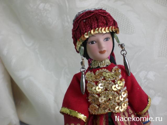 Куклы в народных костюмах №19 Кукла в башкирском праздничном костюме