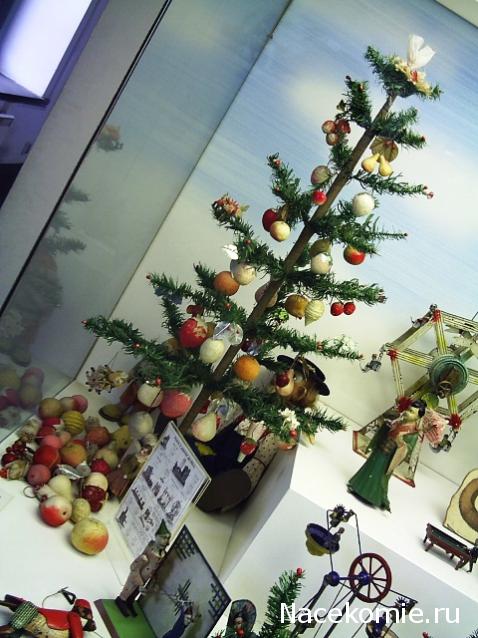 Новый год, Рождество и другие праздники в миниатюре