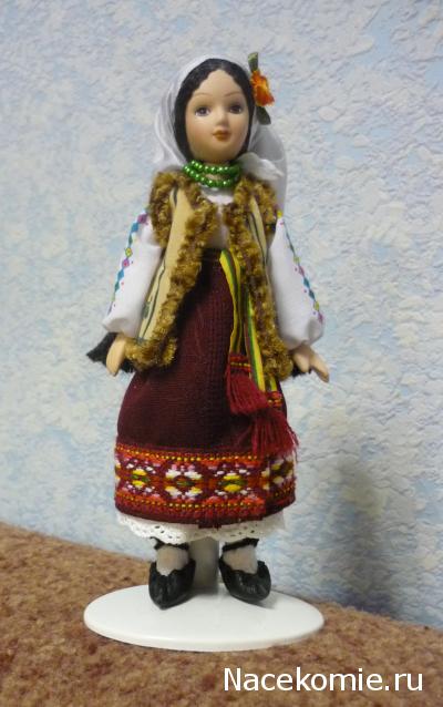 Куклы в народных костюмах №24 Кукла в молдавском летнем костюме