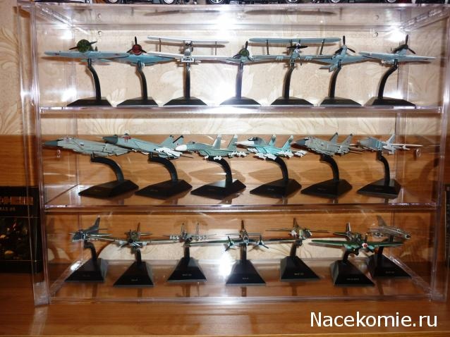 Хранение и Размещение коллекции. Стелаж от Деа