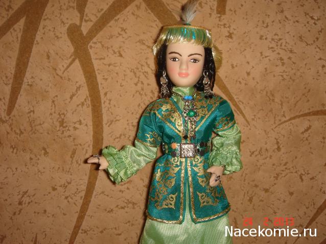 Куклы в народных костюмах №28 Кукла в казахском праздничном костюме