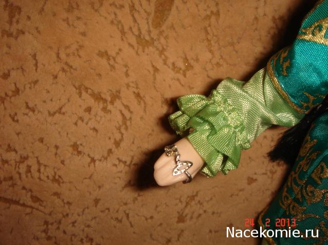 Куклы в народных костюмах №28 Кукла в казахском праздничном костюме