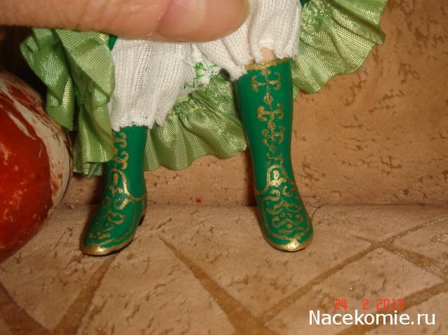 Куклы в народных костюмах №28 Кукла в казахском праздничном костюме