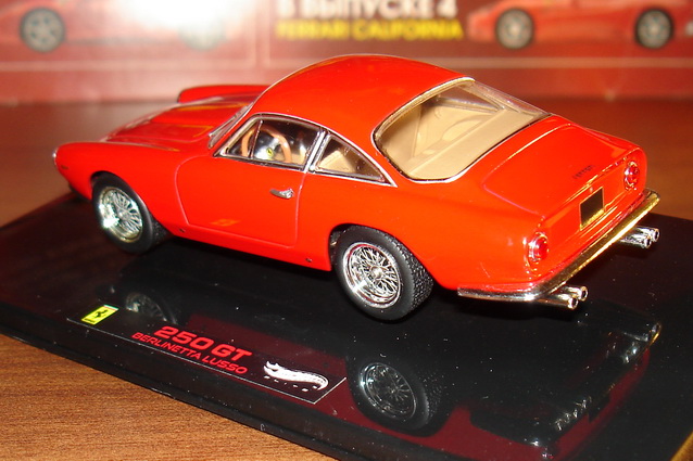 Ferrari Collection №32 250 GT Berlinetta Lusso фото модели, обсуждение