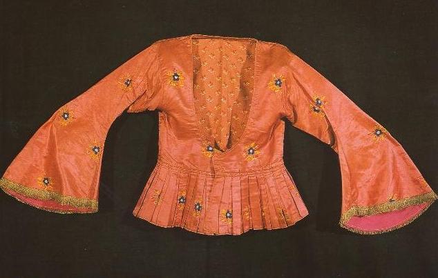 Куклы в народных костюмах №32 Кукла в азербайджанском праздничном костюме