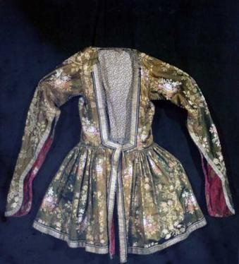 Куклы в народных костюмах №32 Кукла в азербайджанском праздничном костюме