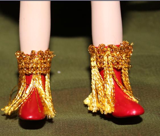 Куклы в народных костюмах №7 Кукла в калмыцком праздничном костюме