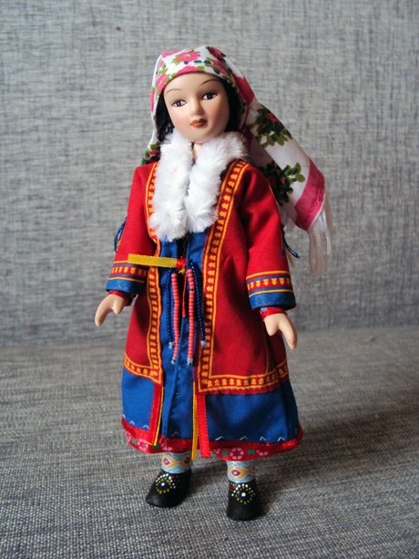 Куклы в народных костюмах №35 Кукла в хантыйском женском костюме