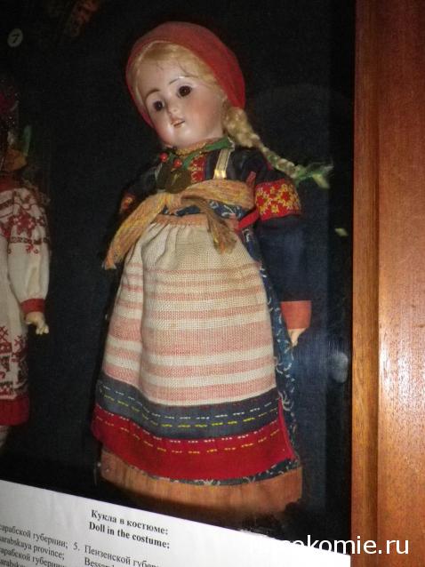 Куклы в этнических костюмах