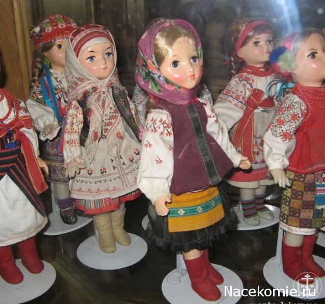 Куклы в этнических костюмах