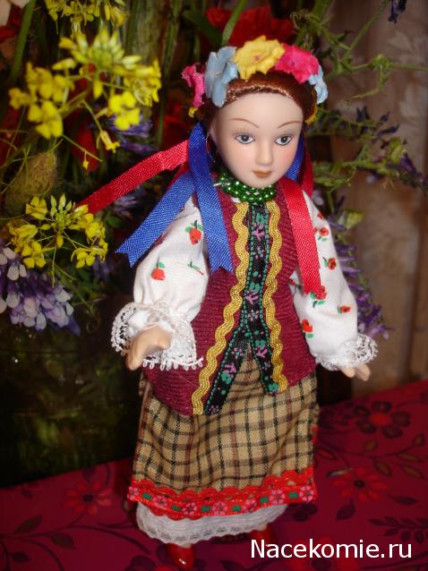 Куклы в народных костюмах №4 Кукла в летнем костюме Киевской губернии