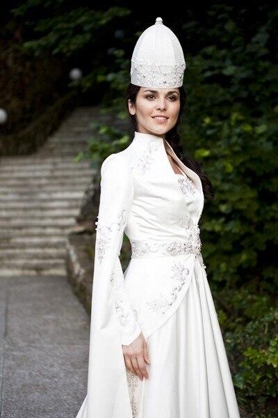 Куклы в народных костюмах №15 Кукла в осетинском девичьем костюме