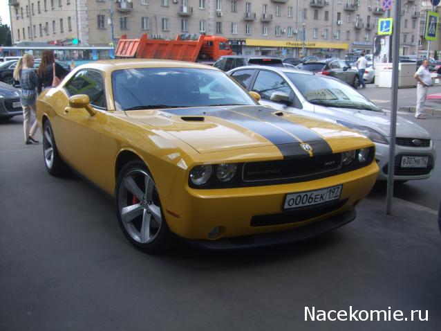 Суперкары №60 Dodge Challenger SRT-8