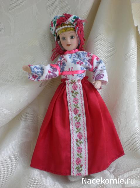 Куклы в народных костюмах №39 Кукла в карельском зимнем костюме