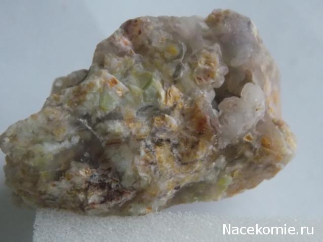 Минералы Сокровища Земли №4 - Опал