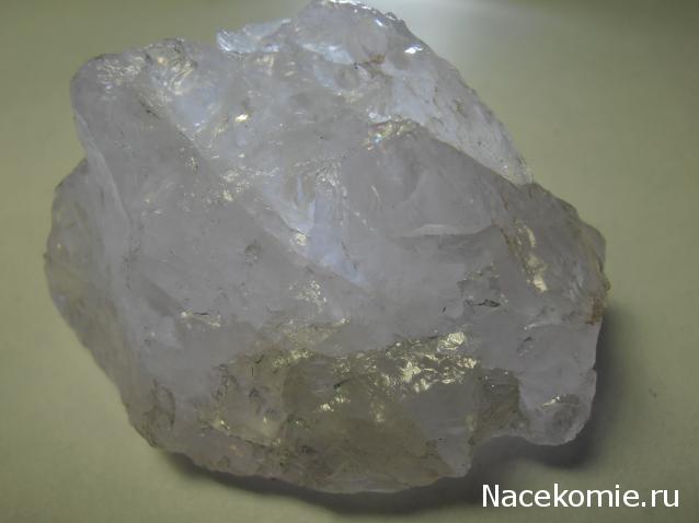 Минералы Сокровища Земли №2 - Розовый кварц