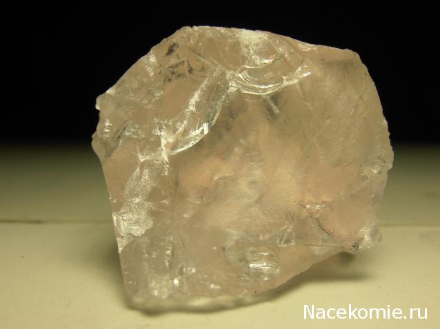 Минералы Сокровища Земли №2 - Розовый кварц