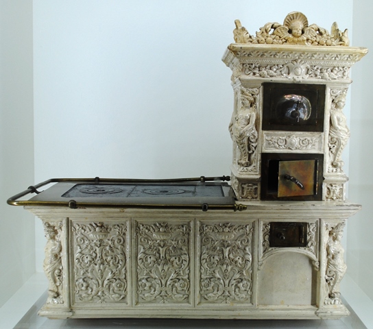 Lessy - Мое удовольствие (Monplaisir Palace)