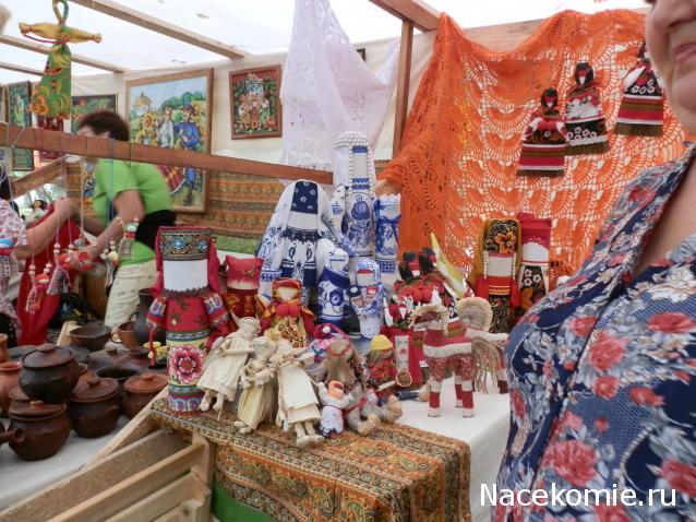 Куклы в этнических костюмах