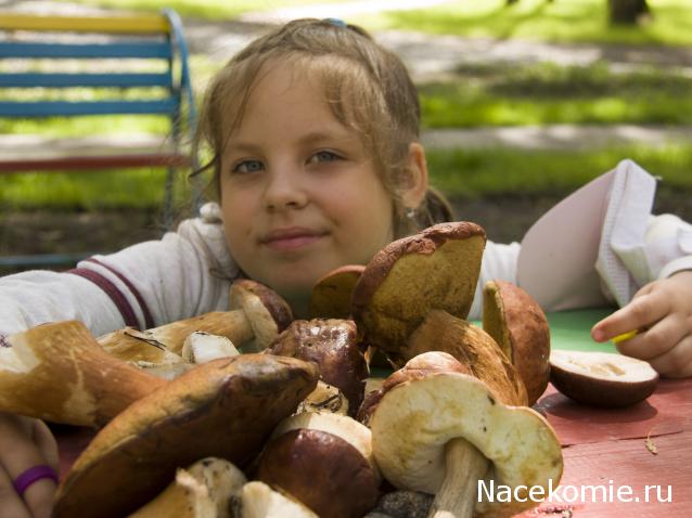 Куклы в народных костюмах – "Девчушки-болтушки"