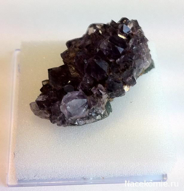 Минералы Сокровища Земли №1 - Аметист