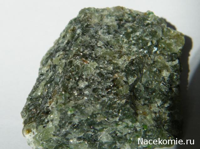 Минералы Сокровища Земли №7 - Оливин
