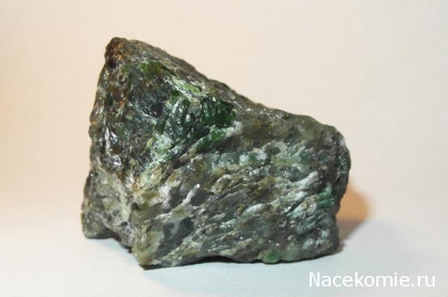 Минералы Сокровища Земли №7 - Оливин