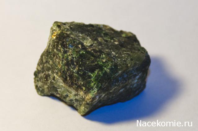 Минералы Сокровища Земли №7 - Оливин