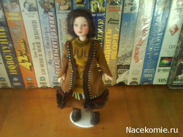 Куклы в народных костюмах №47 Кукла в эвенкийском зимнем костюме