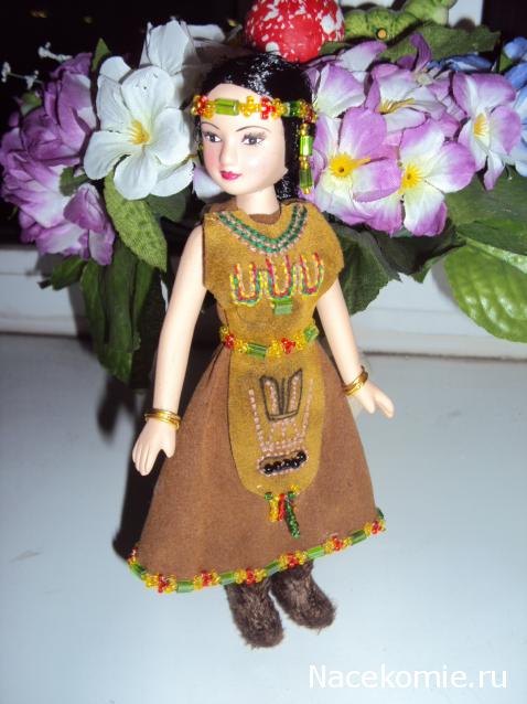 Куклы в народных костюмах №47 Кукла в эвенкийском зимнем костюме