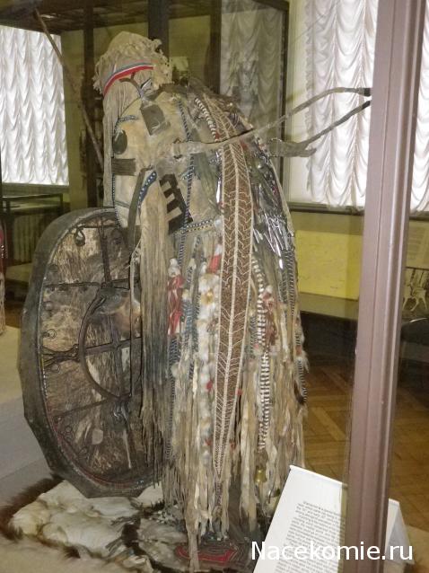 Куклы в народных костюмах №47 Кукла в эвенкийском зимнем костюме