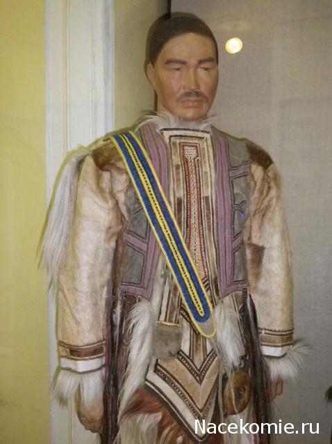 Куклы в народных костюмах №47 Кукла в эвенкийском зимнем костюме