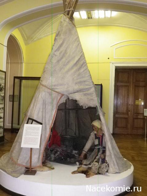 Куклы в народных костюмах №47 Кукла в эвенкийском зимнем костюме