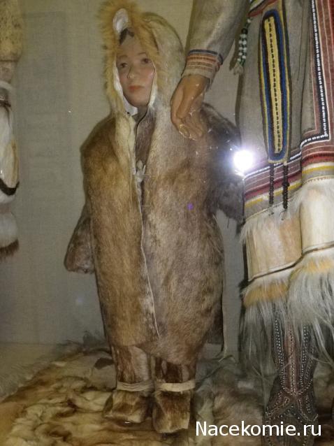 Куклы в народных костюмах №47 Кукла в эвенкийском зимнем костюме