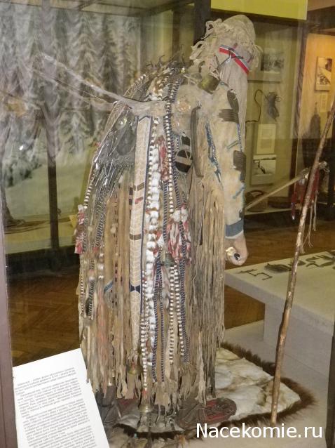 Куклы в народных костюмах №47 Кукла в эвенкийском зимнем костюме