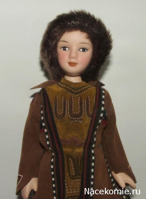 Куклы в народных костюмах №47 Кукла в эвенкийском зимнем костюме