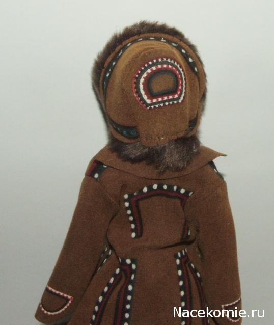 Куклы в народных костюмах №47 Кукла в эвенкийском зимнем костюме