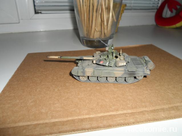 T-90  новинка от Revell
