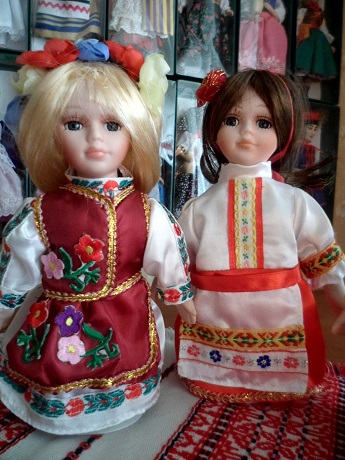 Куклы в этнических костюмах