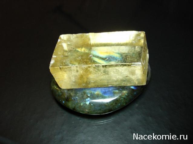 Минералы Сокровища Земли №10 - Лабрадор